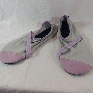 Fit kicks Woman's Edition Active Lifestyle Footwear Gray Purple Size 8